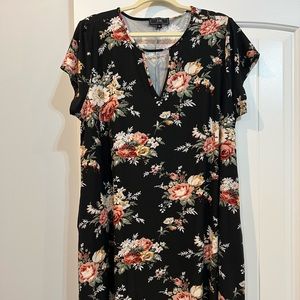 VIBE keyhole floral dress with pockets 3x